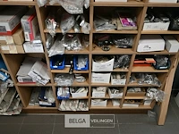 Partij deurbeslag en toebehoren incl rek - afbeelding 3 van  3