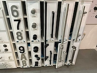 Partij deurbeslag - afbeelding 29 van  30