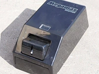 Partij dispenser megamax swarfega 72stuks nieuw - afbeelding 1 van  1