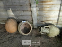 Partij div aardewerk potten en kruiken - afbeelding 1 van  3