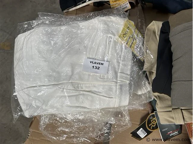 Partij div. broeken, wo. ruitersport merken - afbeelding 1 van  5