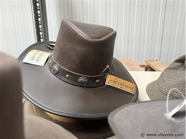 Partij div. cowboyhoeden - afbeelding 4 van  4