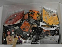 Partij div deco en make-up - afbeelding 1 van  5