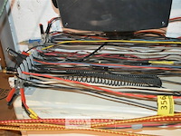 Partij div elektronica kabels - afbeelding 1 van  3