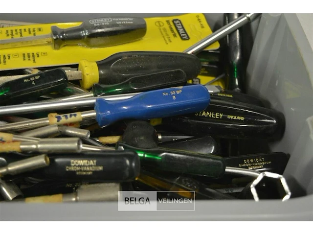 Partij div handmaterialen - afbeelding 3 van  4