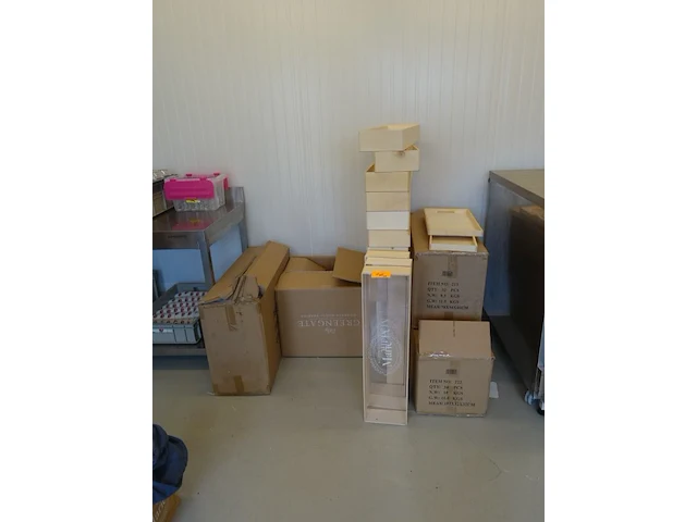 Partij div houten decoratie bakjes - afbeelding 1 van  11