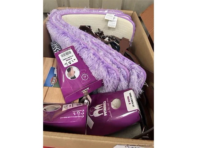 Partij div. huisdieren toebehoren en diversen - afbeelding 1 van  4