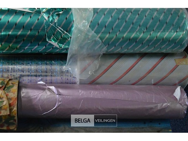 Partij div inpak materialen en houder voor inpakpapier - afbeelding 4 van  6