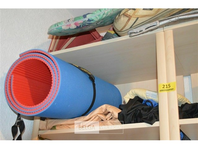 Partij div kussen en yogamat - afbeelding 3 van  3