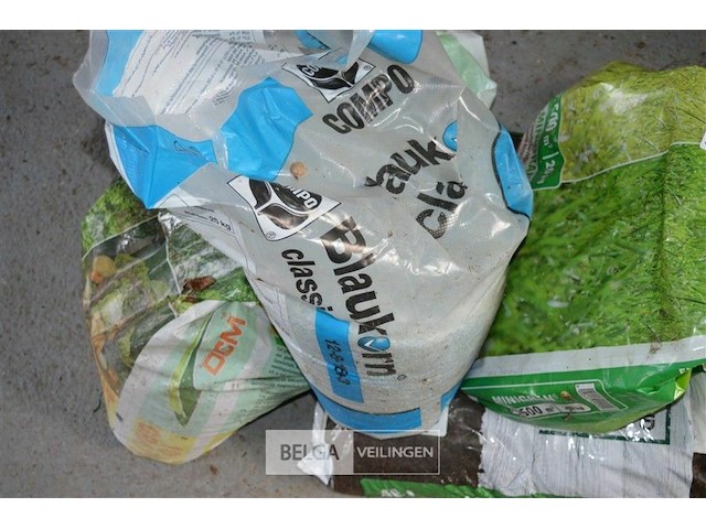 Partij div potgrond en voeding - afbeelding 3 van  4