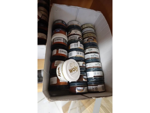 Partij div schoencrème samen met div - afbeelding 7 van  26