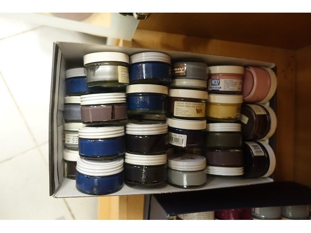 Partij div schoencrème samen met div - afbeelding 8 van  26