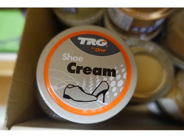 Partij div schoencrème samen met div - afbeelding 22 van  26