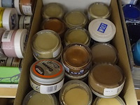 Partij div schoencrème samen met div - afbeelding 24 van  26