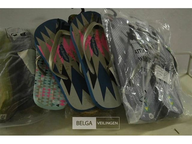 Partij div slippers - afbeelding 3 van  3