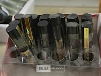 Partij div soorten make-up - afbeelding 6 van  8