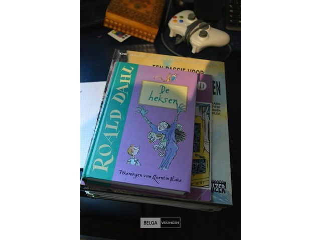 Partij div strips - afbeelding 1 van  2