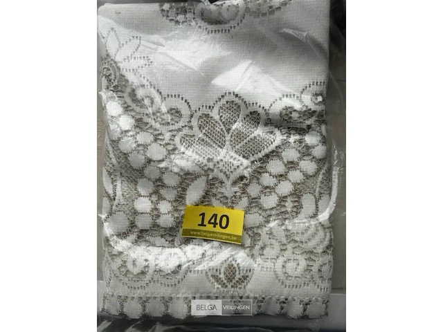 Partij div tafellopers en tafellakens - afbeelding 2 van  4