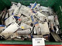Partij div. verchroomde doppen enz. - afbeelding 1 van  1