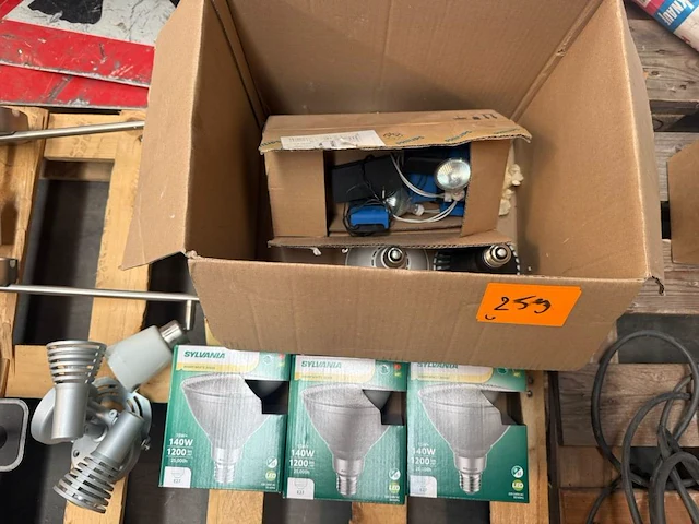 Partij div verlichting - afbeelding 6 van  7