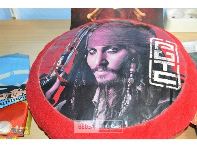 Partij div verzamelobjecten pirates of the caribbean - afbeelding 3 van  3