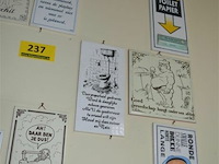 Partij div wc spreuken op tegels - afbeelding 3 van  7