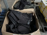 Partij div. werkkledij, (zonder pallet) - afbeelding 1 van  3