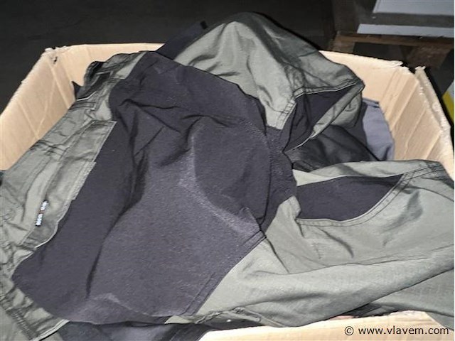 Partij div. werkkledij, (zonder pallet) - afbeelding 3 van  3