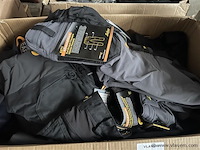 Partij div. werkkledij, (zonder pallet) - afbeelding 1 van  3