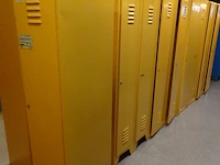 Partij diverese gele metalen lockers - afbeelding 4 van  4
