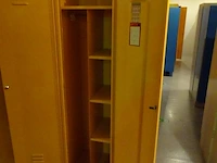 Partij diverese gele metalen lockers - afbeelding 2 van  3
