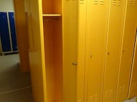 Partij diverese gele metalen lockers - afbeelding 2 van  4