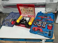 Partij divers aannemersgereedschappen - afbeelding 1 van  7