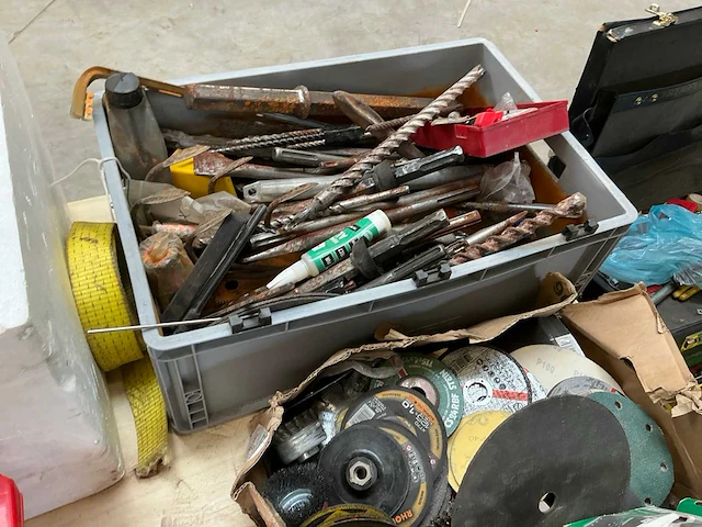 Partij divers aannemersmateriaal - afbeelding 7 van  9