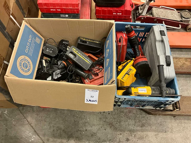 Partij divers accugereedschap - afbeelding 1 van  8
