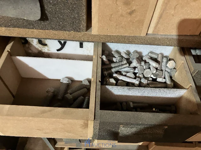 Partij divers bevestigingsmateriaal - afbeelding 3 van  10
