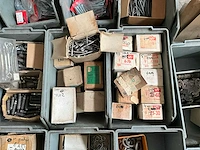 Partij divers bevestigingsmateriaal - afbeelding 12 van  17