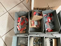 Partij divers bevestigingsmateriaal - afbeelding 15 van  17