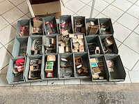 Partij divers bevestigingsmateriaal - afbeelding 1 van  17