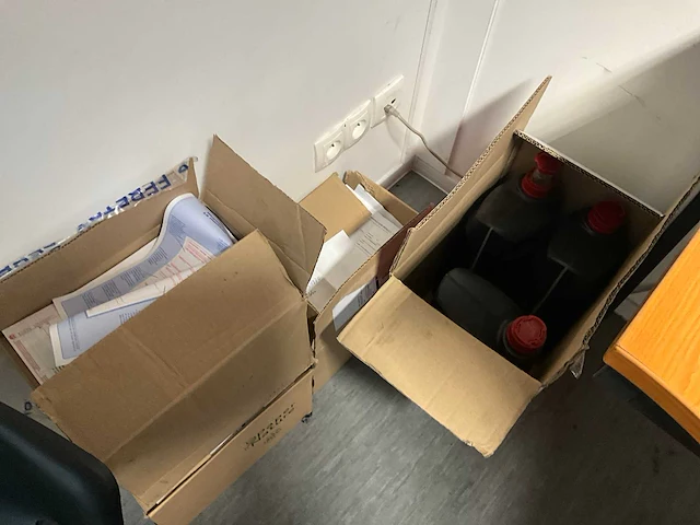 Partij divers bureaumateriaal - afbeelding 36 van  74