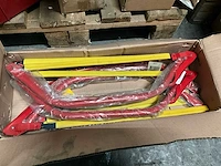 Partij divers gereedschap en toebehoren - afbeelding 1 van  13