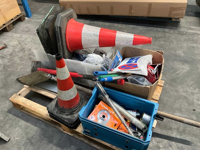 Partij divers gereedschap - afbeelding 1 van  25