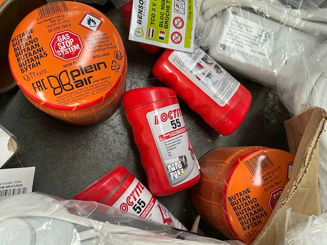 Partij divers gereedschappen in speciekuip - afbeelding 8 van  11