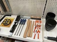 Partij divers handgereedschap en metsel/gyproc toebehoren - afbeelding 15 van  20