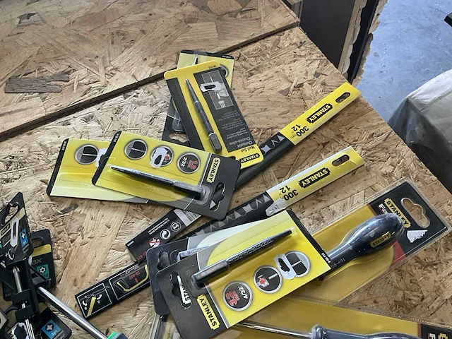 Partij divers handgereedschap stanley cosmos - afbeelding 5 van  14