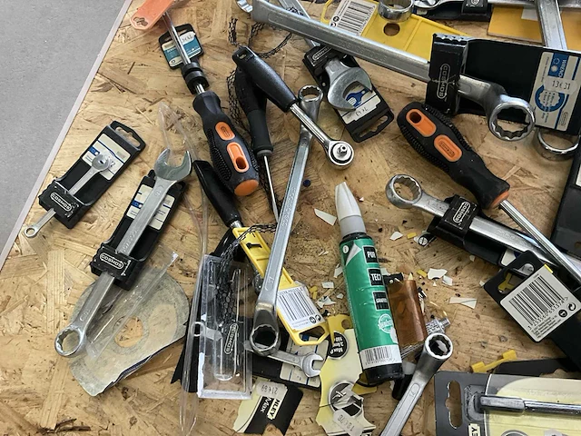 Partij divers handgereedschap stanley cosmos - afbeelding 14 van  14