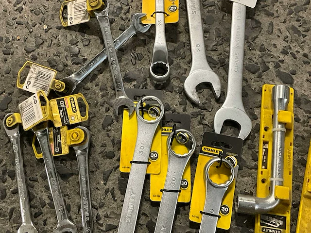 Partij divers handgereedschap stanley - afbeelding 2 van  8