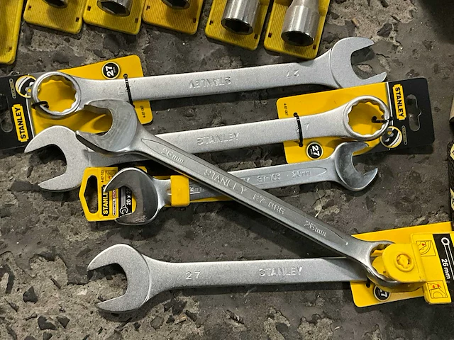 Partij divers handgereedschap stanley - afbeelding 4 van  8