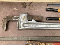 Partij divers handgereedschap waaronder engelse sleutel en sergeant - afbeelding 2 van  6