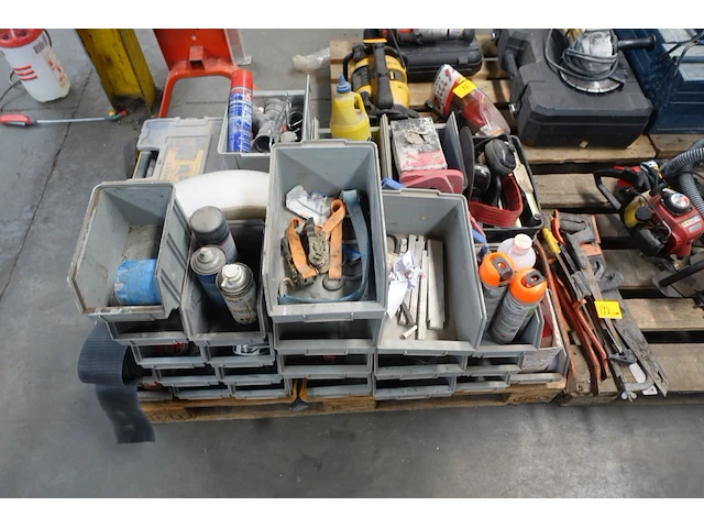 Partij divers handgereedschap - afbeelding 1 van  14